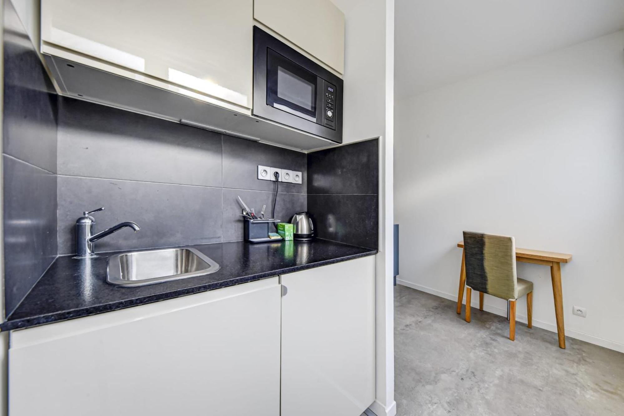 Lovely Studio For 2 Near The Seine Париж Екстериор снимка